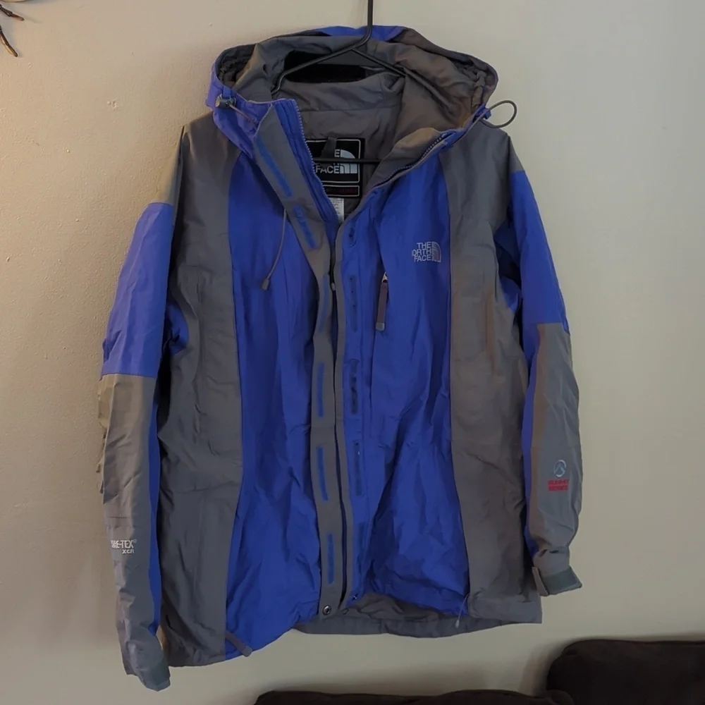 The North Face Gore-Tex Summit Series Winter Jacket, Blue and Gray, Medium women